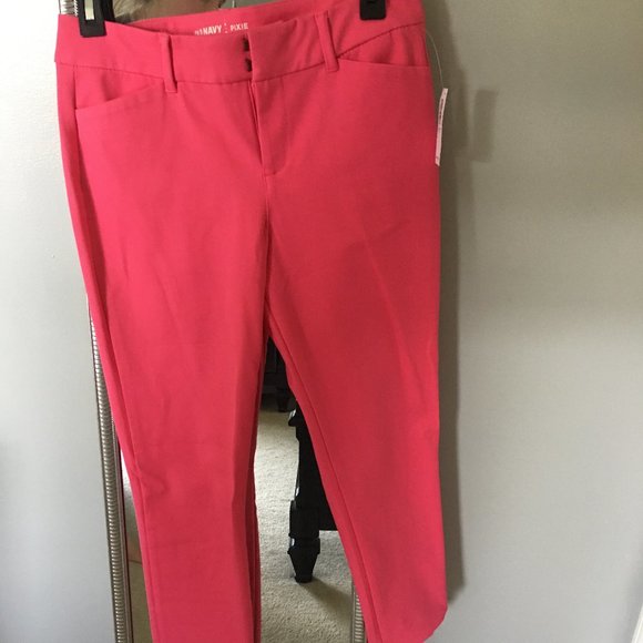 Old Navy Mid Rise Pixie Pants - Picture 2 of 2